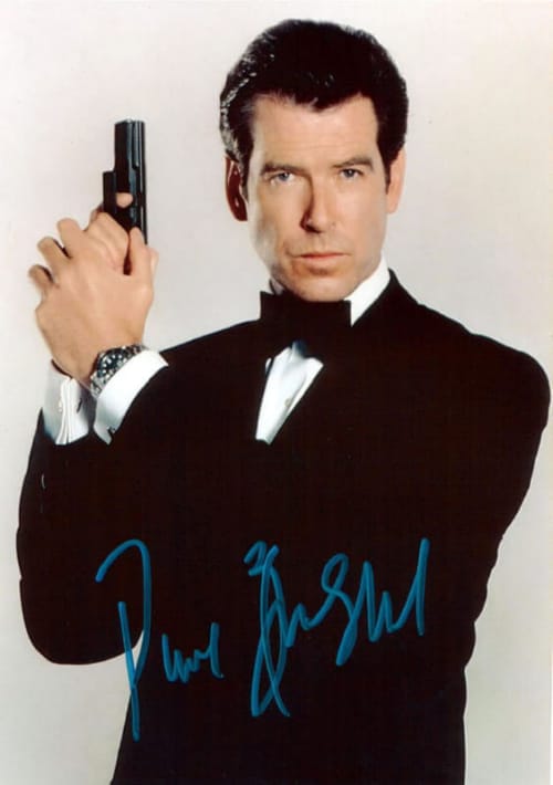 Free download and print of rare autographed celebrity photos – vintage signed portraits of Hollywood stars, movie icons and famous entertainers.