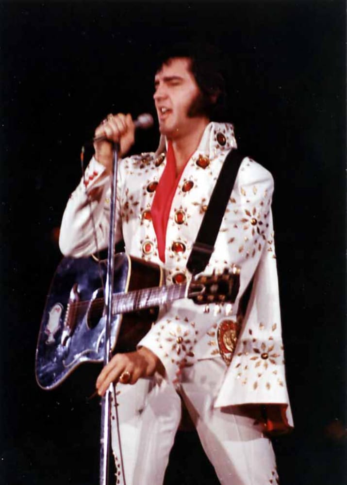1,000's of Free Printable Elvis Presley Pictures