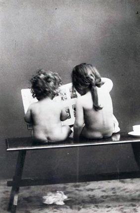 vintage-photos-victorian-children-1906barebehind